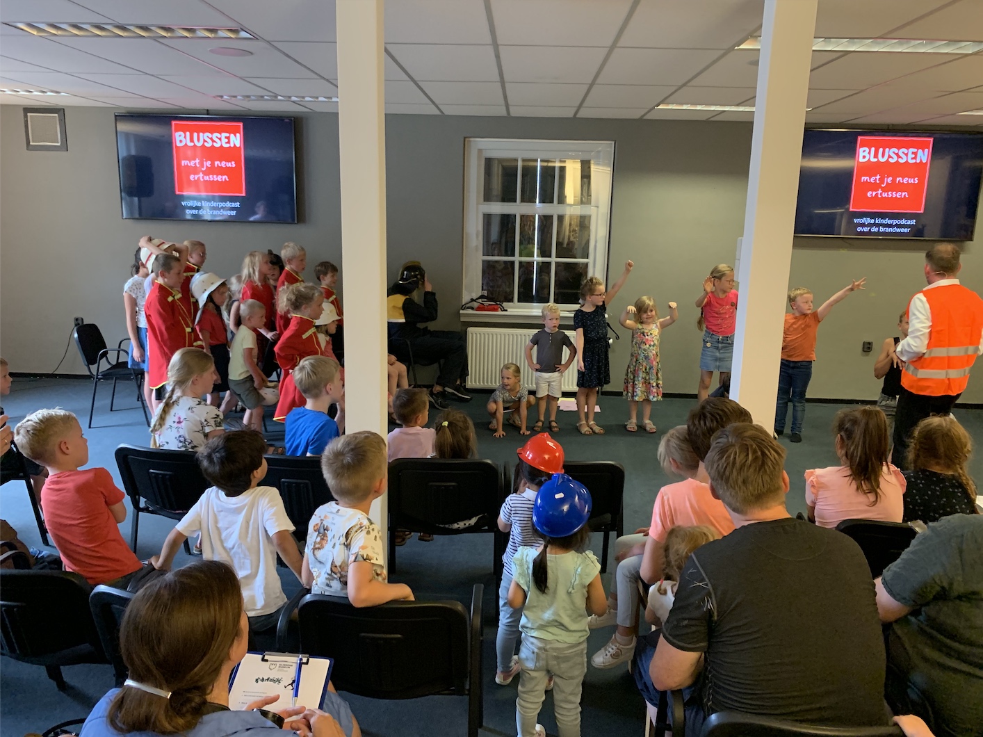 Blussen Met Je Neus Ertussen - Podcast - Brandweer Museum